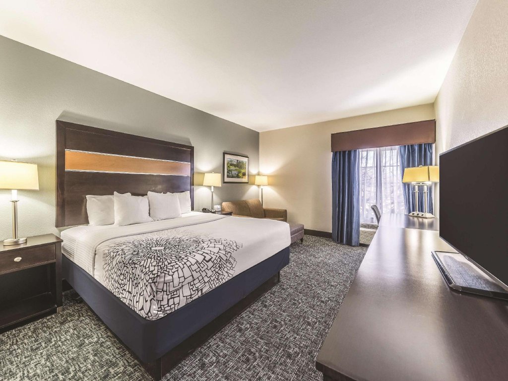 Фото La Quinta Inn & Suites by Wyndham Tulsa Catoosa Route 66