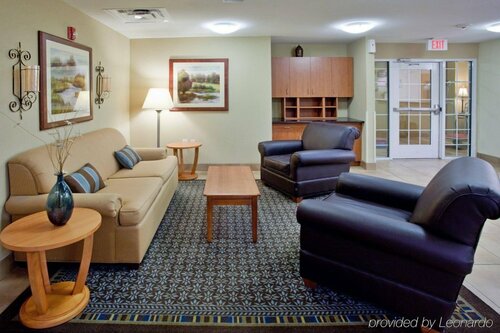 Гостиница Candlewood Suites Richmond North-Glen Allen в Глен Аллен