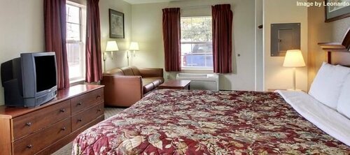 Гостиница InTown Suites Extended Stay New Orleans - Metairie в Метейри