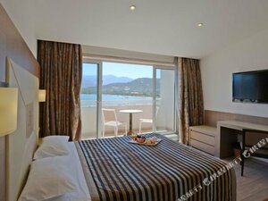 Гостиница Hotel le Rocher