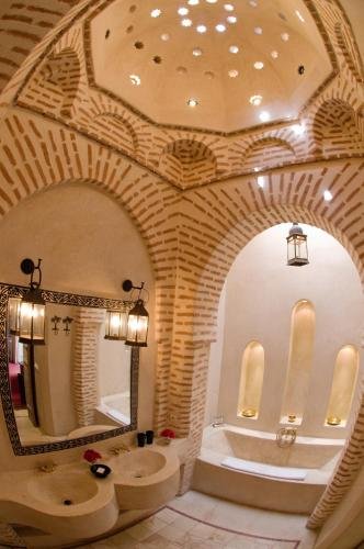Фото Riad Tzarra