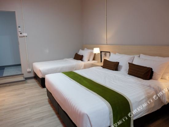 Фото Siam Stadium Hostel