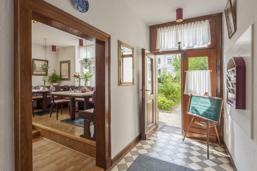 Фото Hotel Ambiente