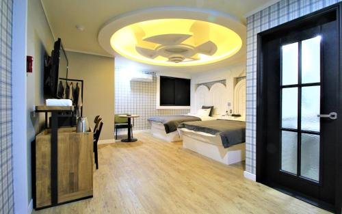 Фото Yangsan Bukbudong Insta Hotel