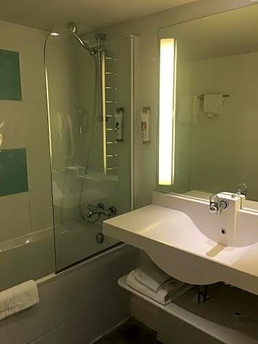 Фото Ibis Styles Besancon
