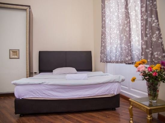 Фото New Grand Royal Hotel