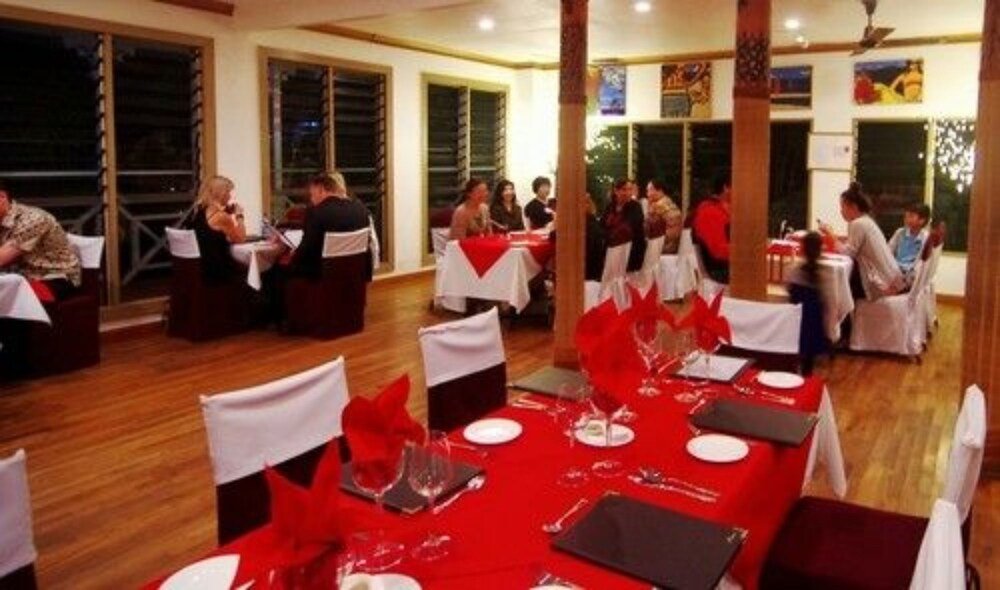 Фото Waterfront Lodge