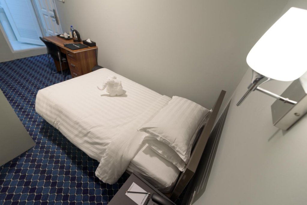 Фото Casa Yangon Hotel