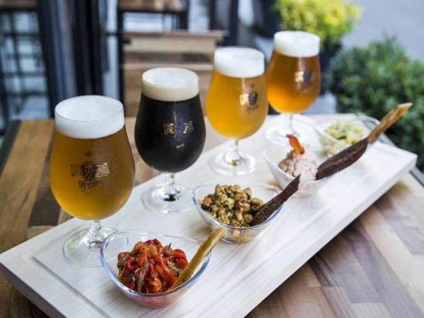 Фото Tbilisi Saburtalo Hotel by Mercure