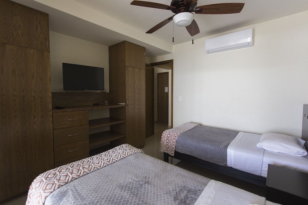 Фото Luxury 2 Bedroom Apartments