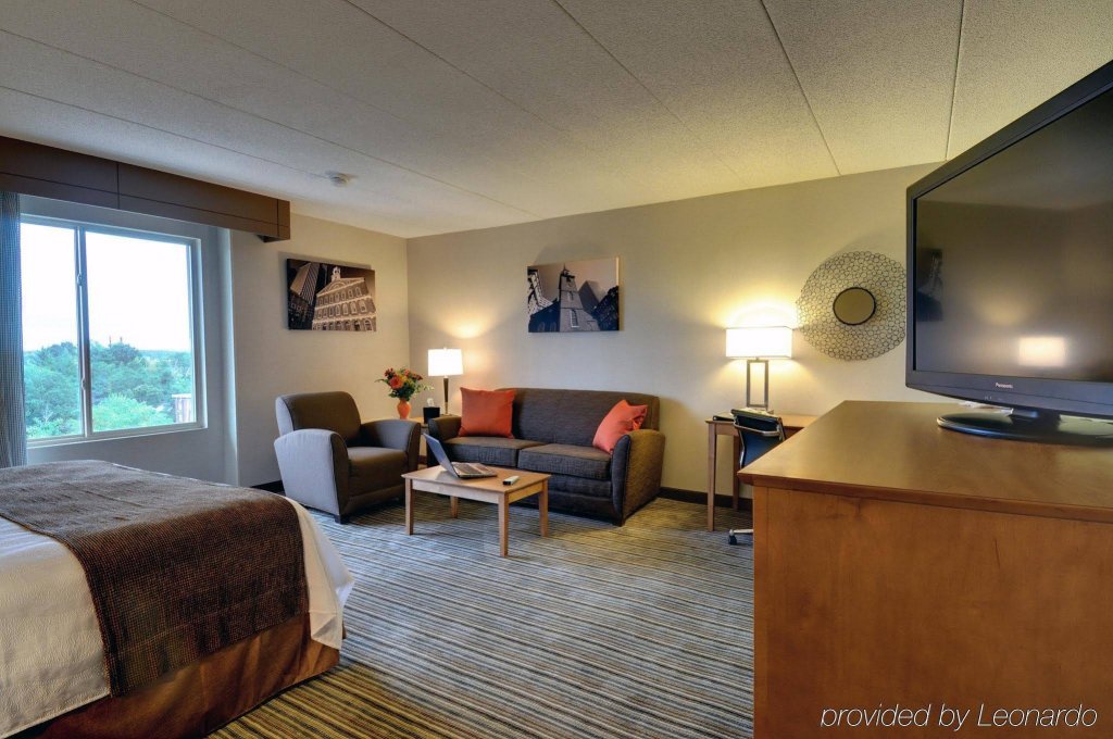 Фото Best Western Plus Waltham Boston