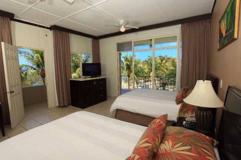 Фото Flamingo Beach Resort by Diamond Resorts