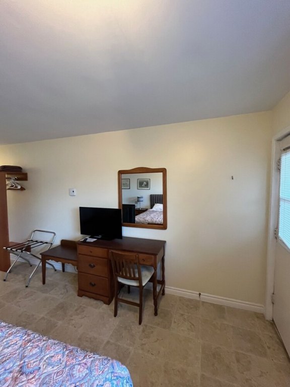 Фото The Homeport Motel