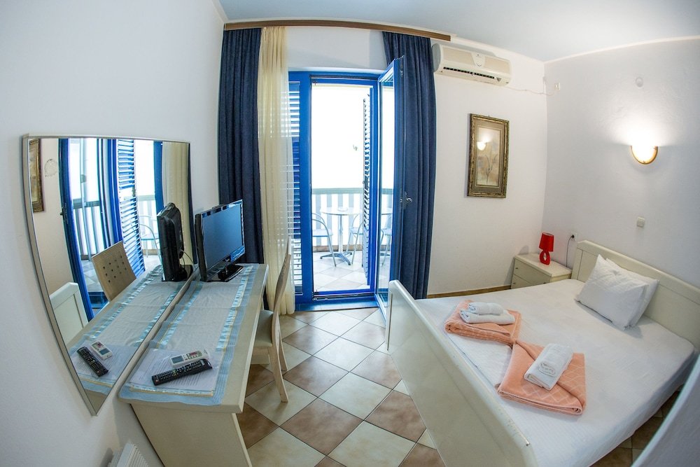 Фото Отель Tanja Apartments