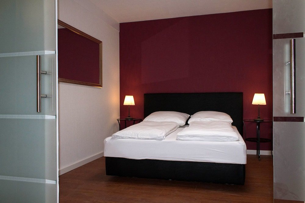 Фото Hotel SleepInn Volkspark - Adult Only