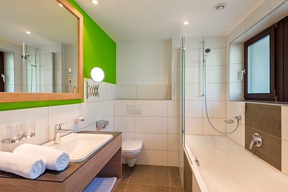 Фото Erhart Hotel