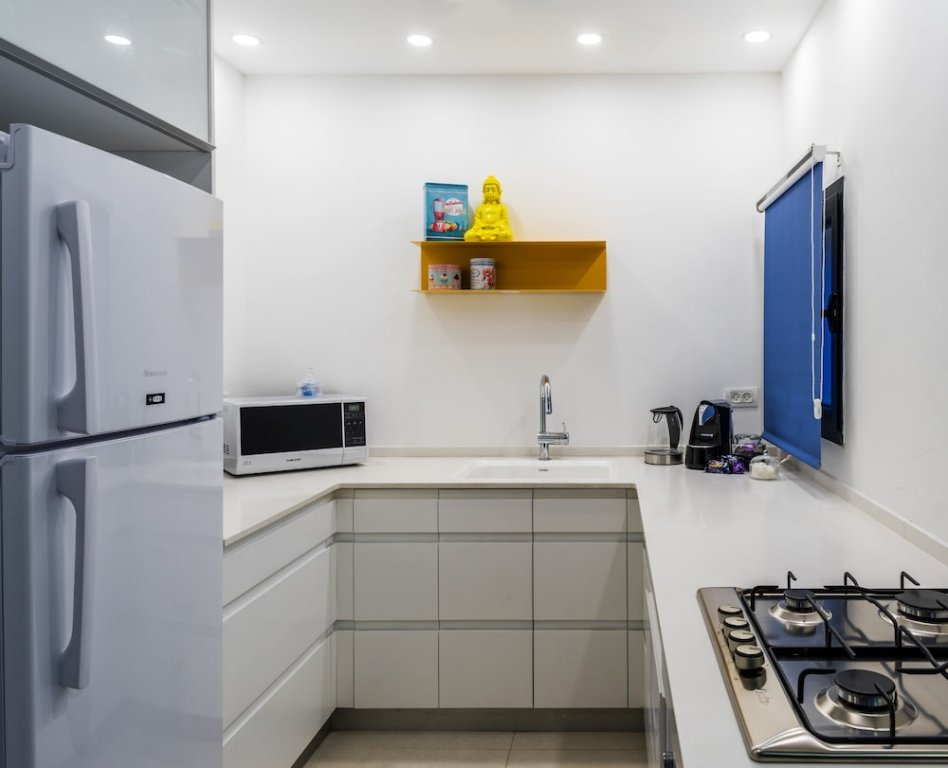 Фото Mr. Promenade - by Tlv2go