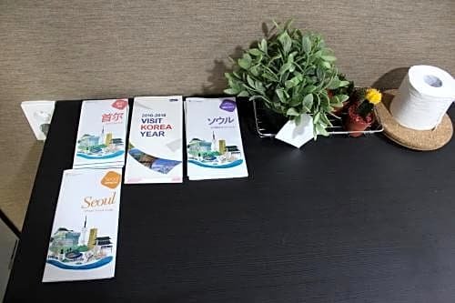 Фото Yeongdeungpo Dadareum Guest House