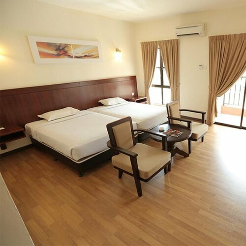 Гостиница Arabian Bay Resort - Bukit Gambang Resort City