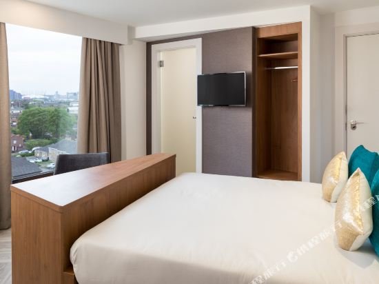 Фото Roomzzz London Stratford