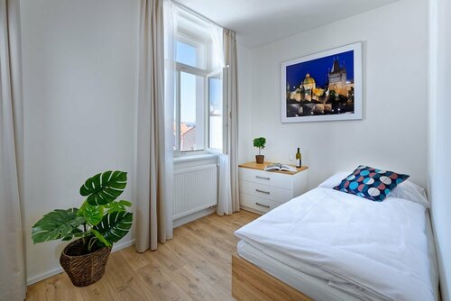 Гостиница DownTtown Suites Jugoslavska в Праге