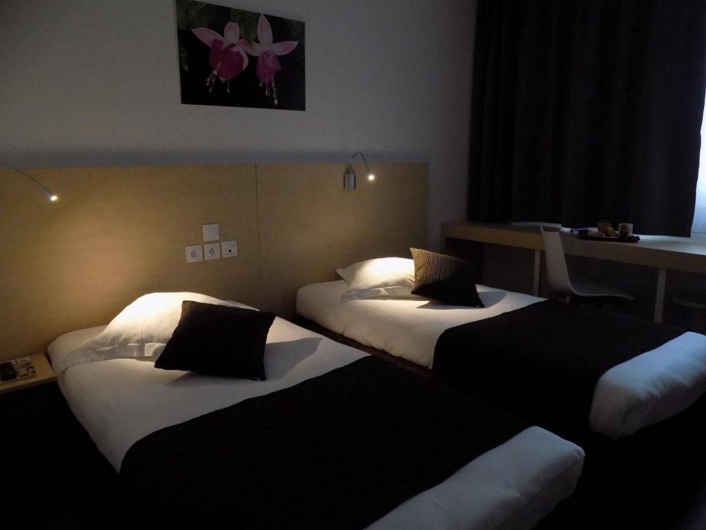 Фото B&b Home Paris Mairie de Saint Ouen