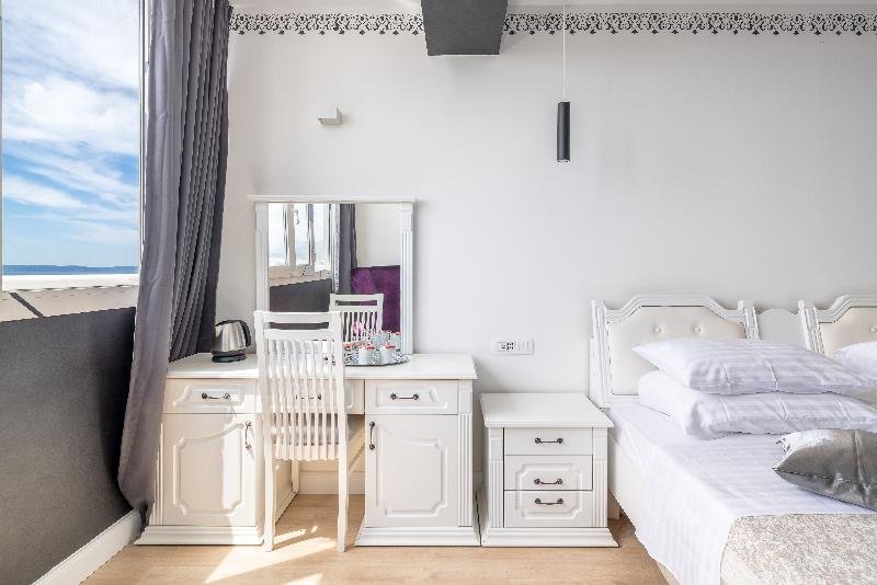 Фото Pietra Rossa Luxury Rooms