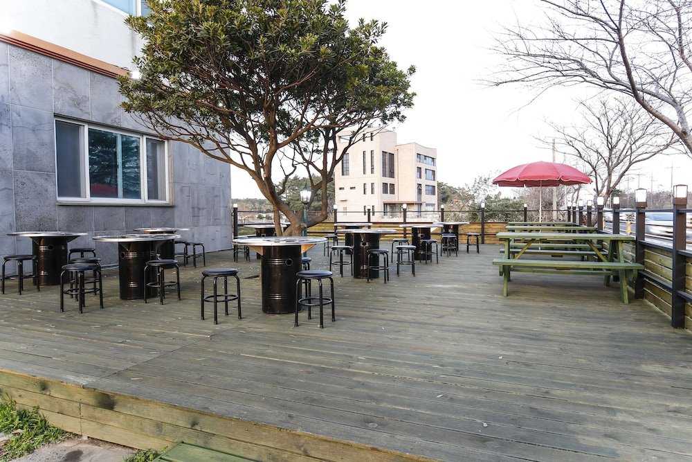 Фото Jeju Ocean Family Hotel