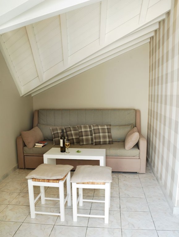 Фото Ariadnes Holiday Accommodation II