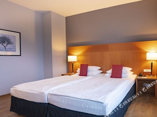 Фото Hotel Park Consul Koln