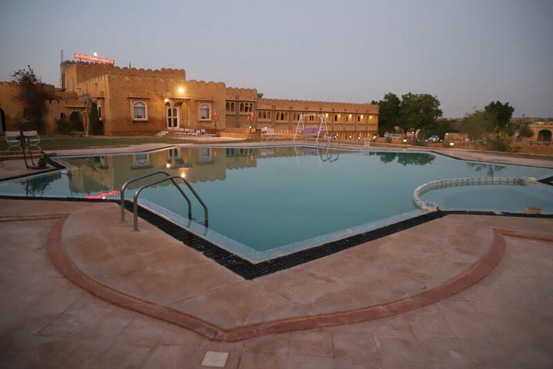 Гостиница Himmatgarh Palace Jaisalmer в Джайсалмере