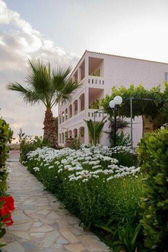 Гостиница Hotel Kiklamino в Каламаки