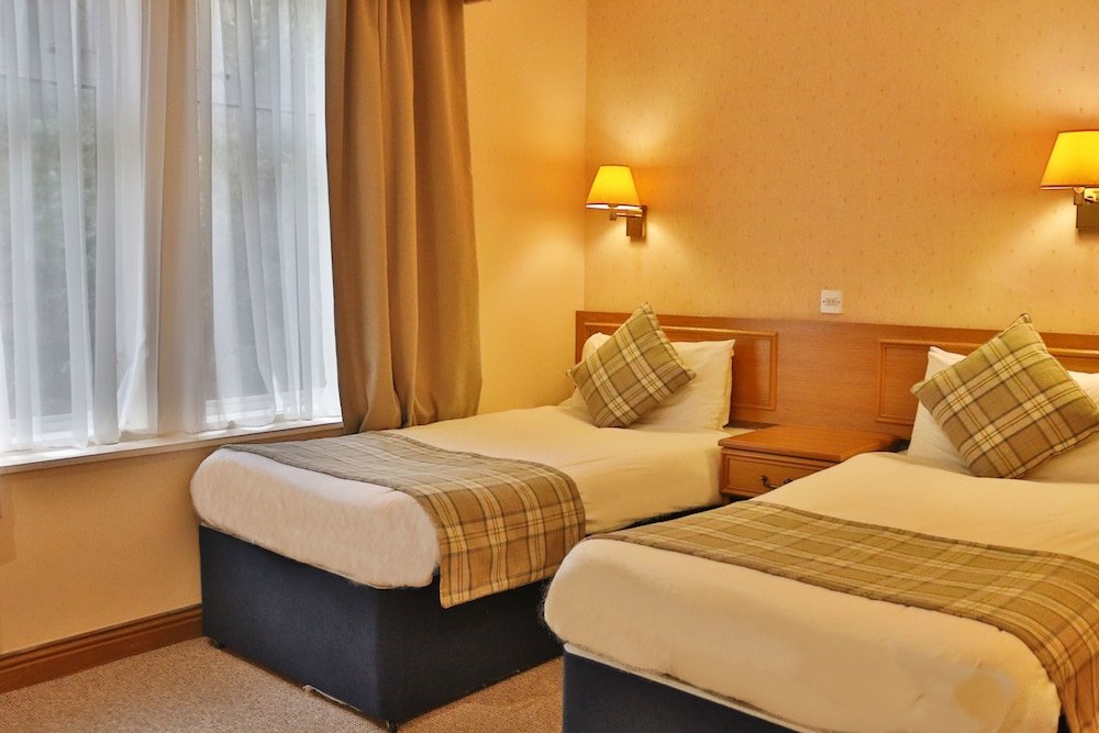 Фото Loch Long Hotel