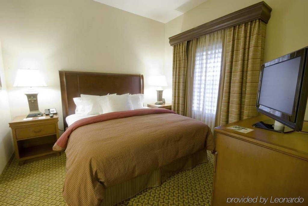 Фото Homewood Suites by Hilton Miami Airport West