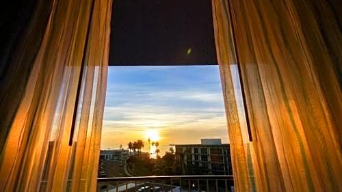 Фото Inn by The Sea La Jolla