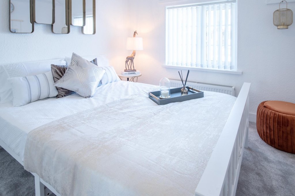 Фото Ivydene - 3 Bedroom Holiday Home - Tenby