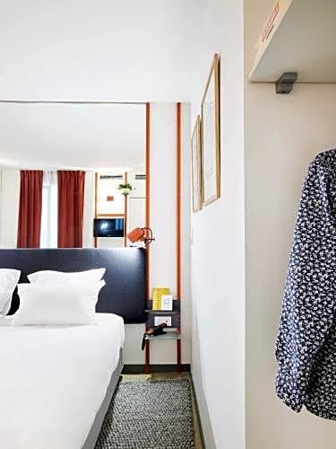 Фото French Theory