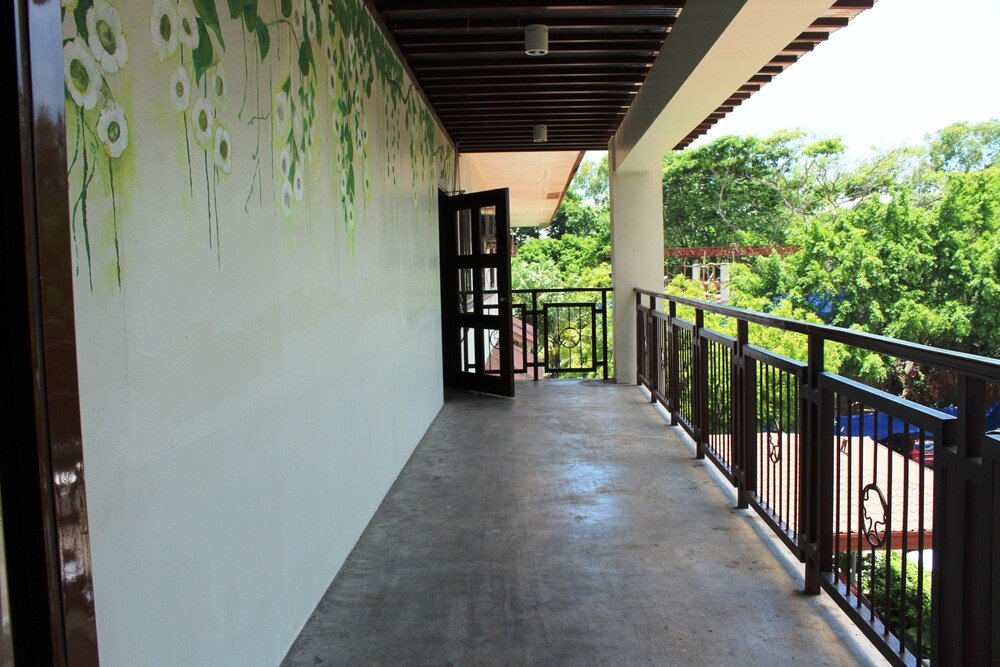 Фото Nature's Village Resort