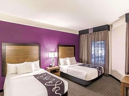 Фото La Quinta Inn & Suites by Wyndham Flagstaff