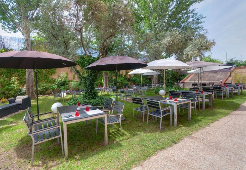 Фото Hotel Madrid Alameda Aeropuerto Affiliated by Melia