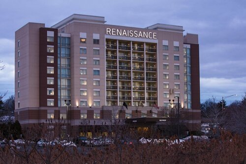 Гостиница Renaissance Meadowlands Hotel в Хакенсаке