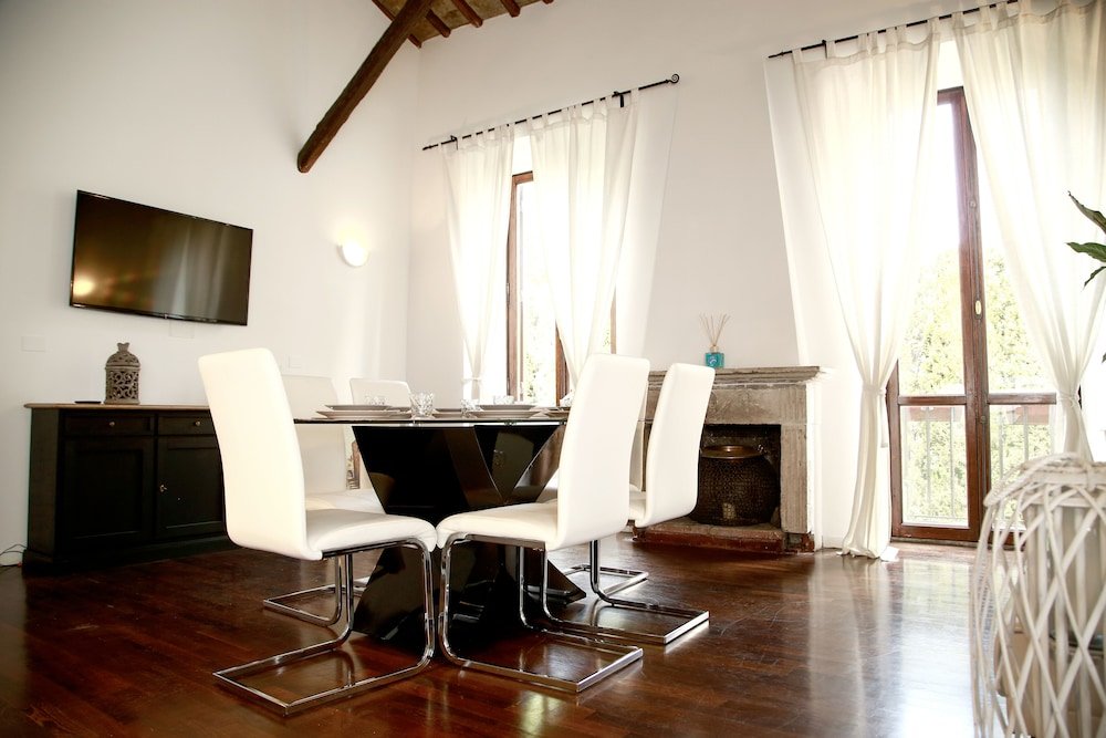 Фото Vicolo Moroni Apartment