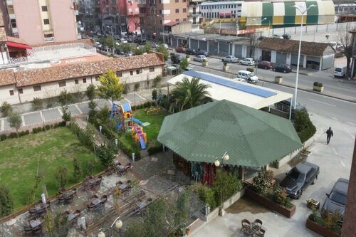 Гостиница Hotel Kompleksi Arifi в Шкодере