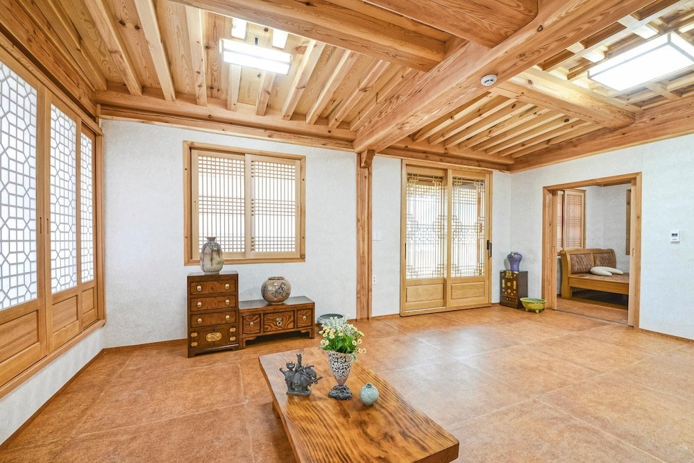 Фото Gyeongju Hanokhotel Chunchugwan