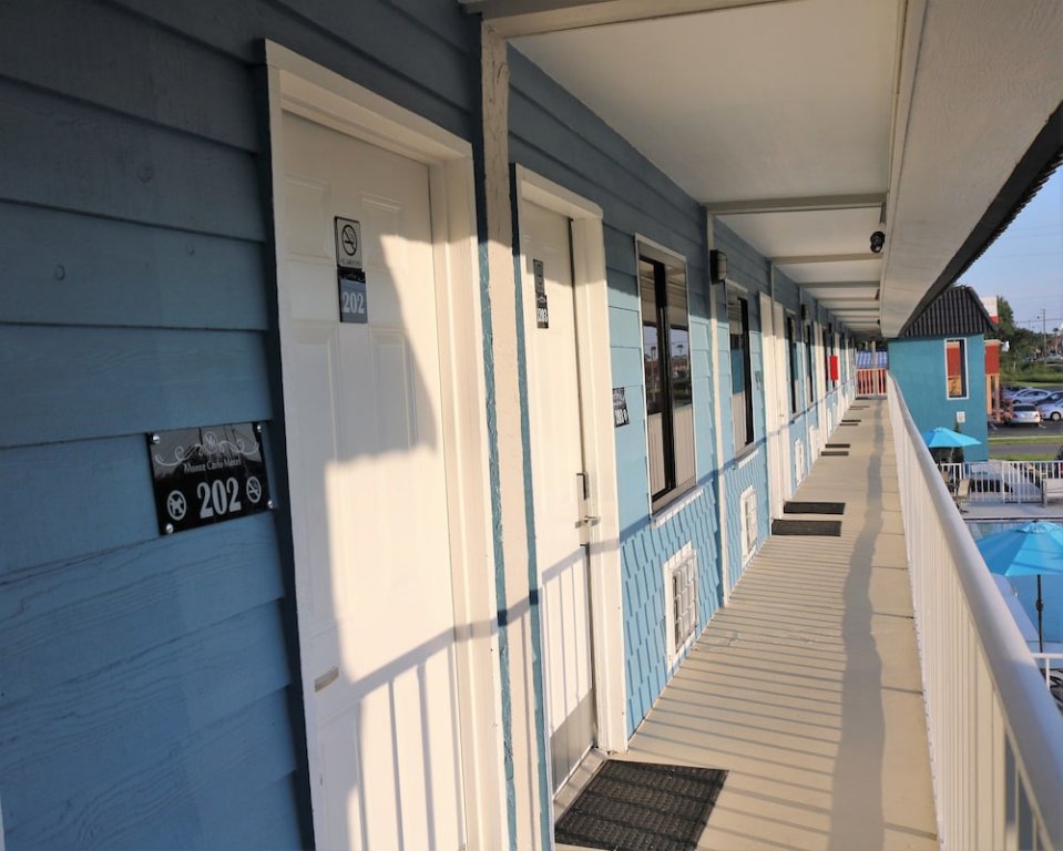 Фото Monte Carlo Inn