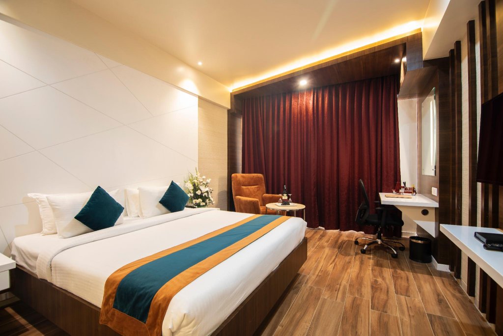 Фото Zion - A Luxurious Hotel