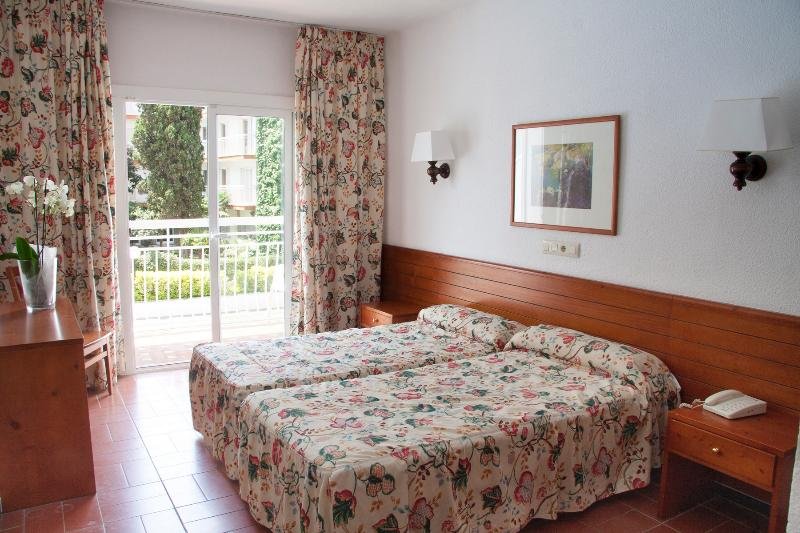 Фото Hotel Villa Garbi