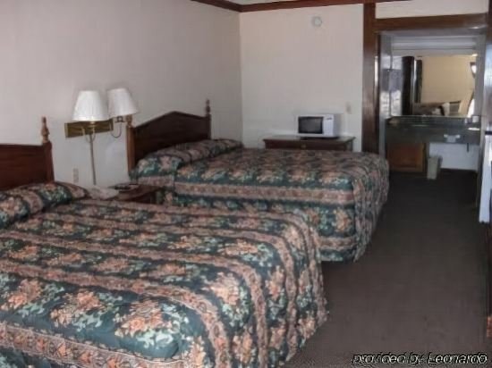 Фото Stratford House Inns - Edmond