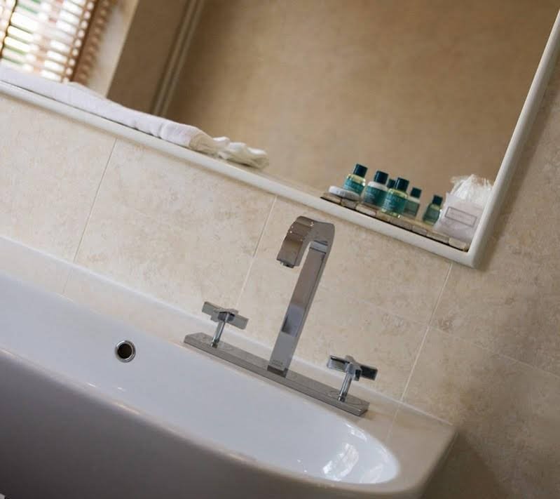 Фото DoubleTree by Hilton Hotel Lincoln