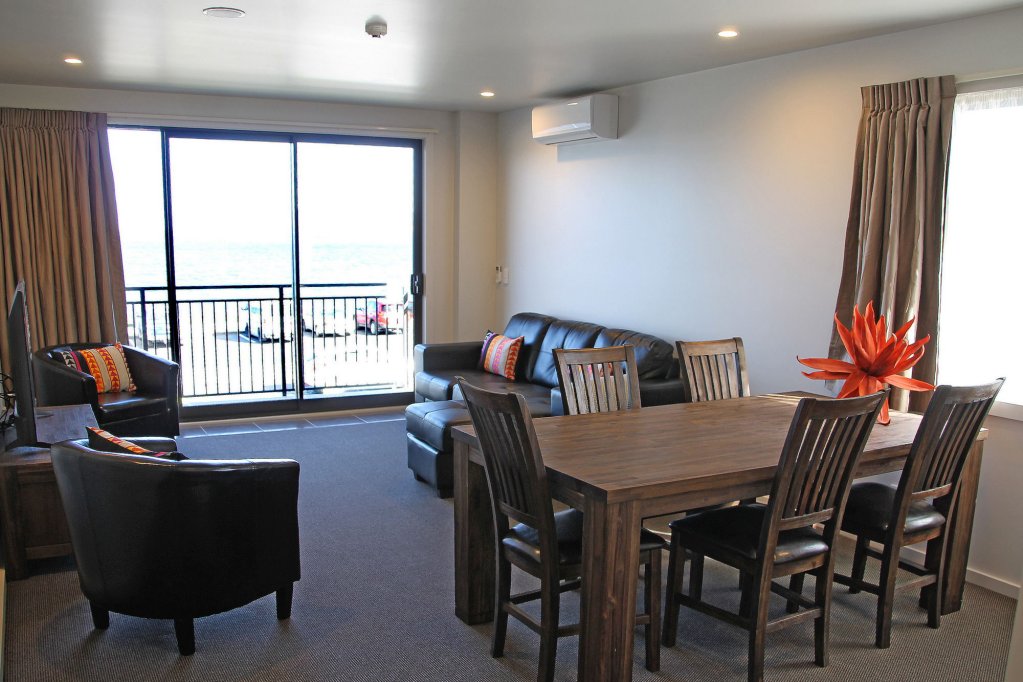 Фото Acacia Lakeview Motel